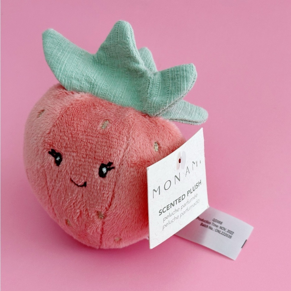 MON AMI - Strawberry Scented Plush Toy - Picture 12 of 14